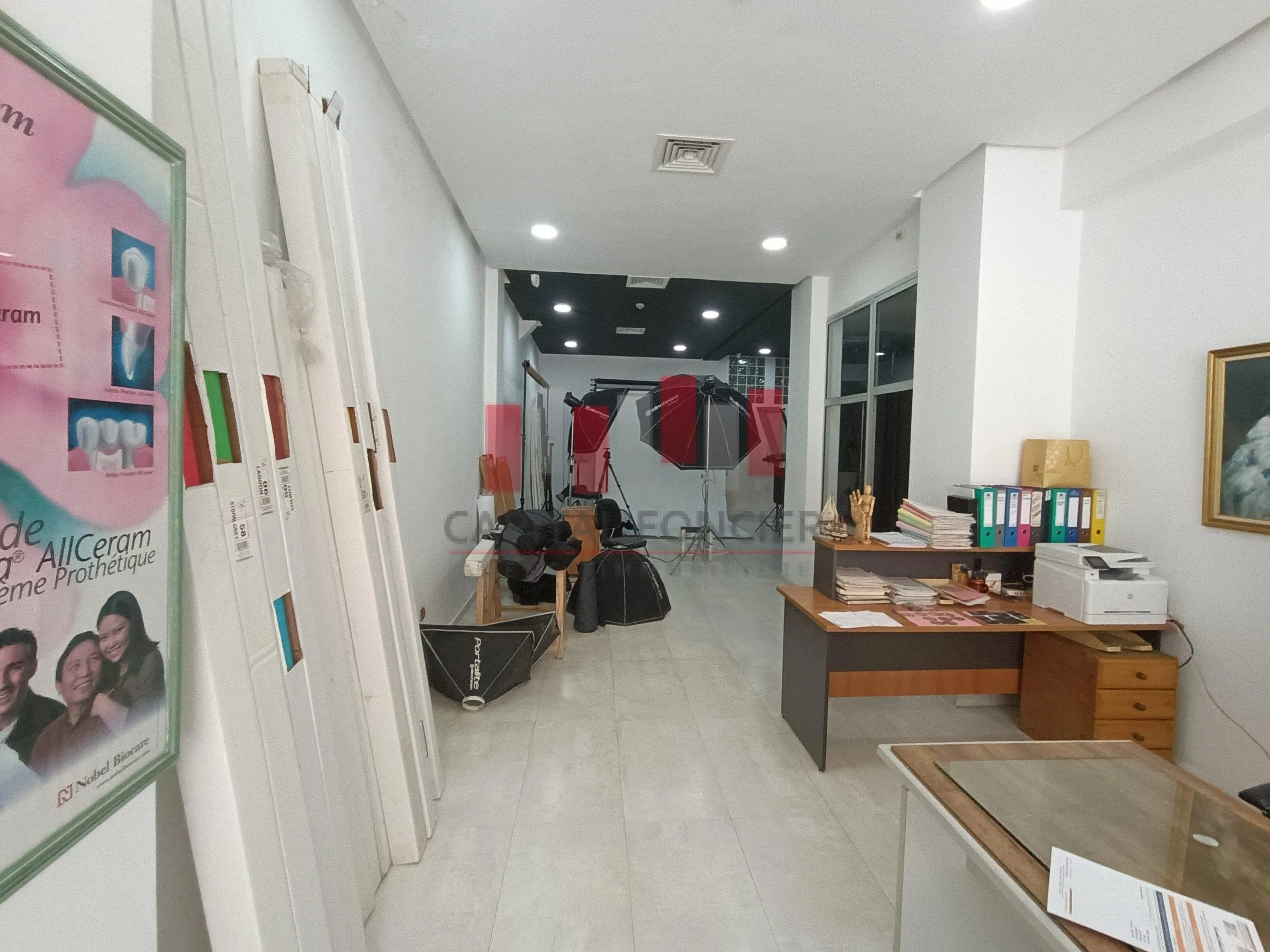 Local commercial de 140m2 à la location RACINE - الدار البيضاء