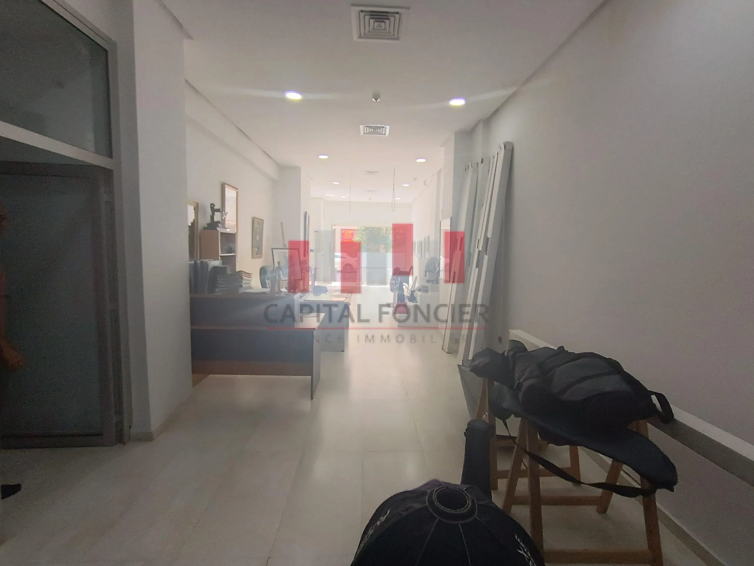Local commercial de 140m2 à la location RACINE - الدار البيضاء (3)