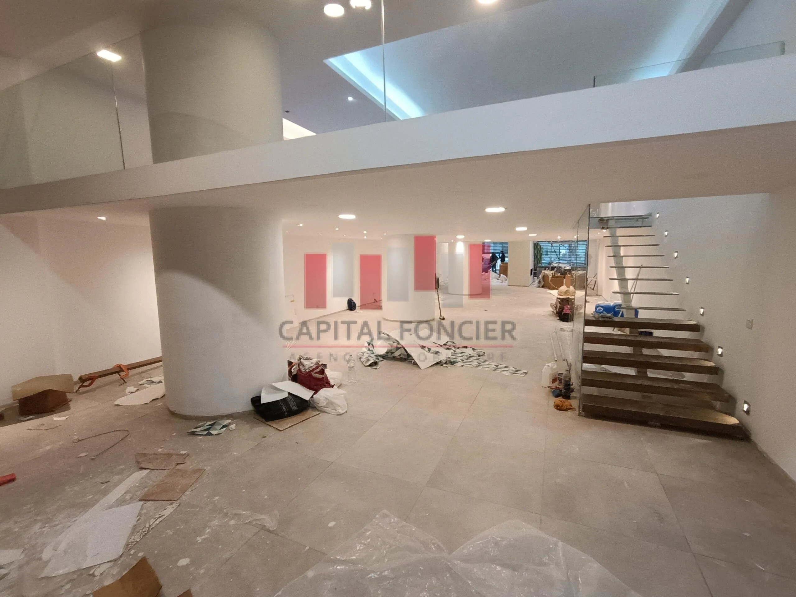 Local commercial premium de 410m2 à location Triangle D'or - الدار البيضاء