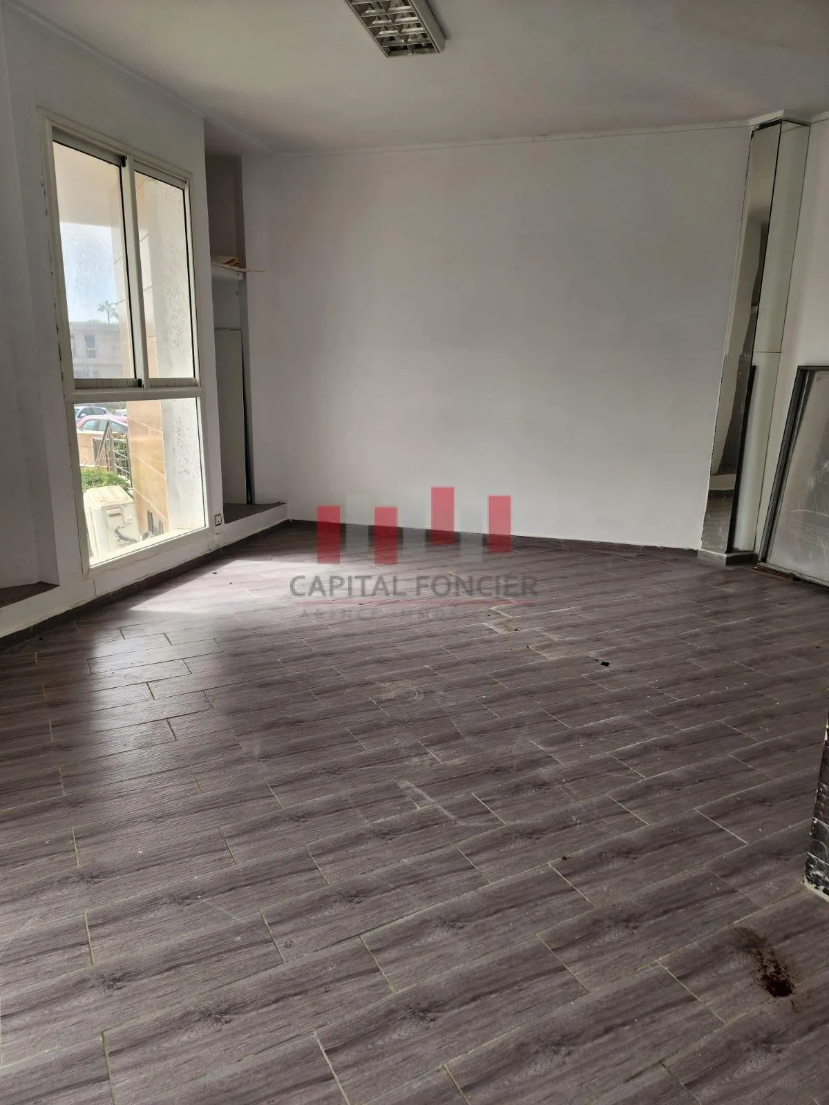 Local commercial premium de 57 m2 en plein quartier Paranfa a la location - الدار البيضاء
