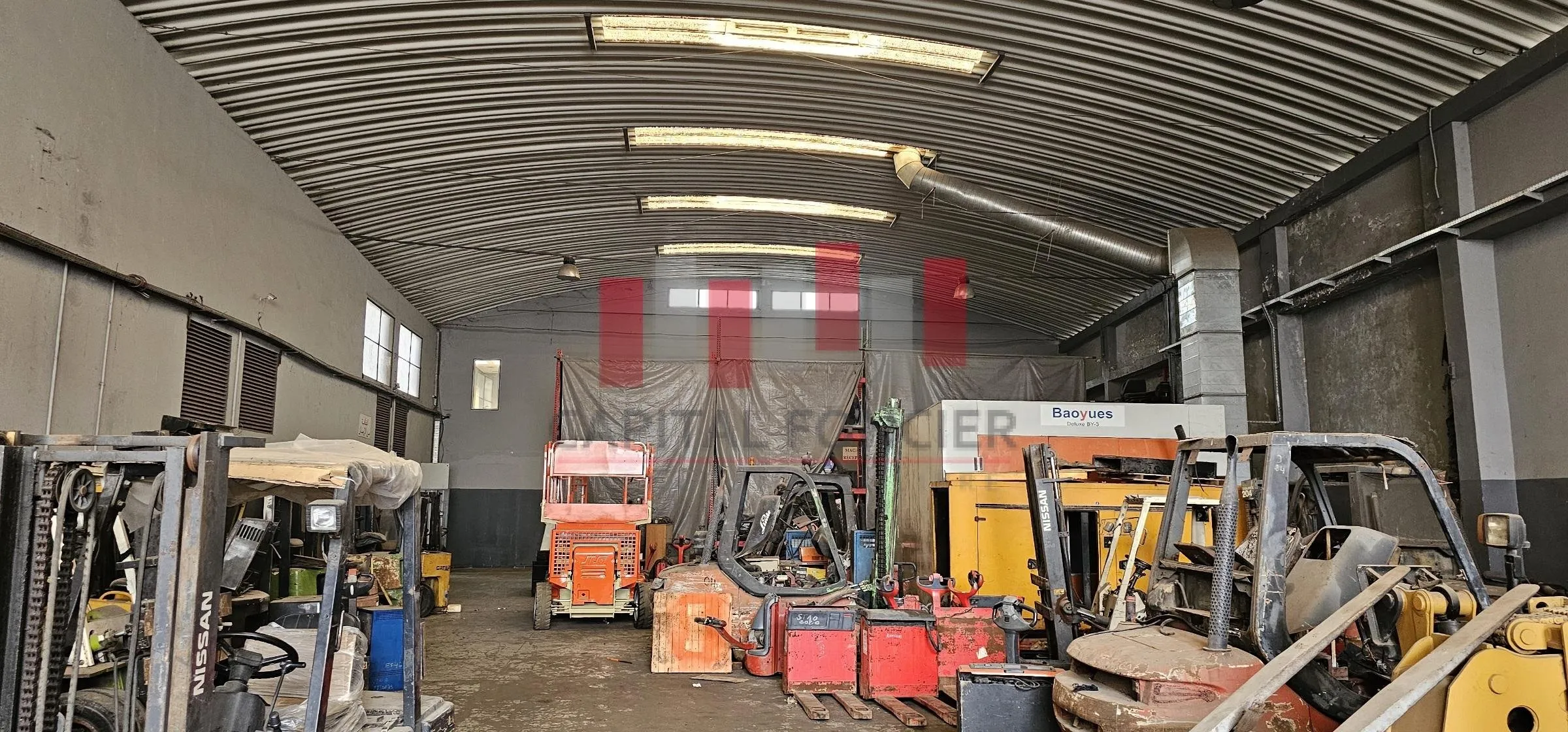 Hangar industriel de 1200 m de surface idéal pour production ou stockage a ain sebaa ( Coté Mc do bld mly ismail ) a la location - الدار البيضاء