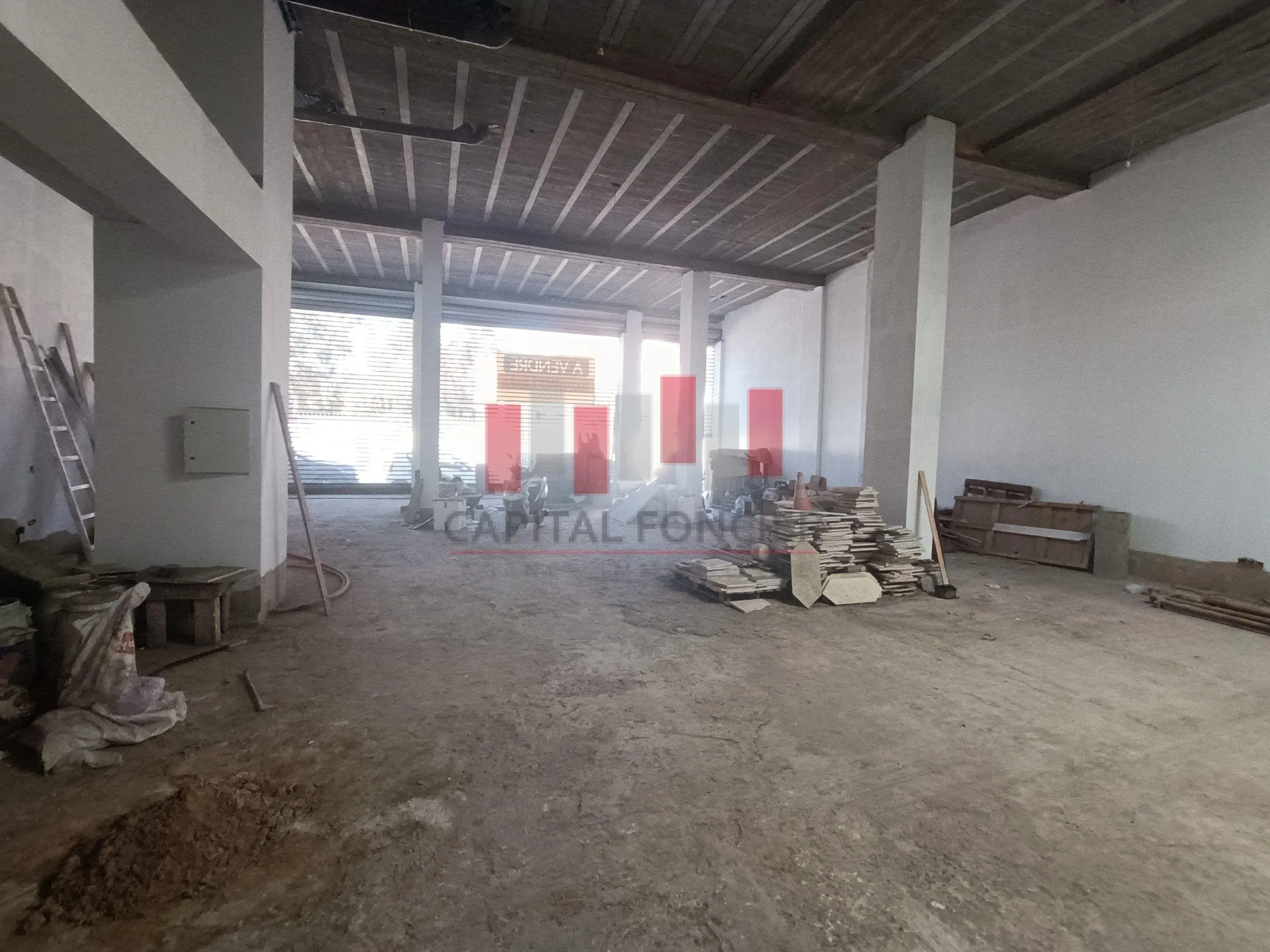 Local commercial de 640m2 à la location Beauséjour - الدار البيضاء