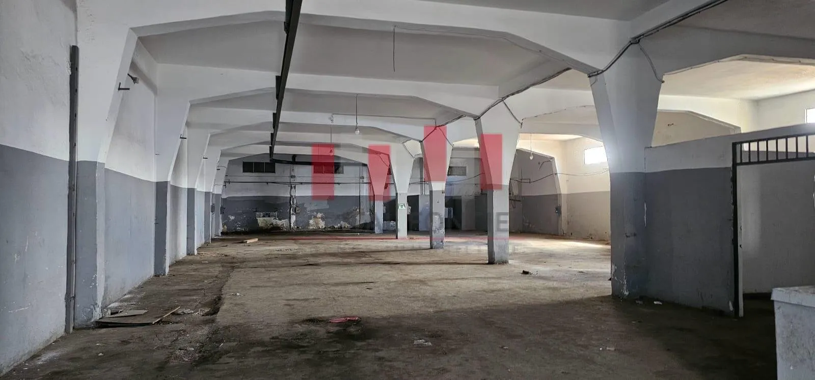 Hangar industriel de 980 m2 a la location zone industrielle ai sebaa idéal pour stockage ou production - الدار البيضاء (2)