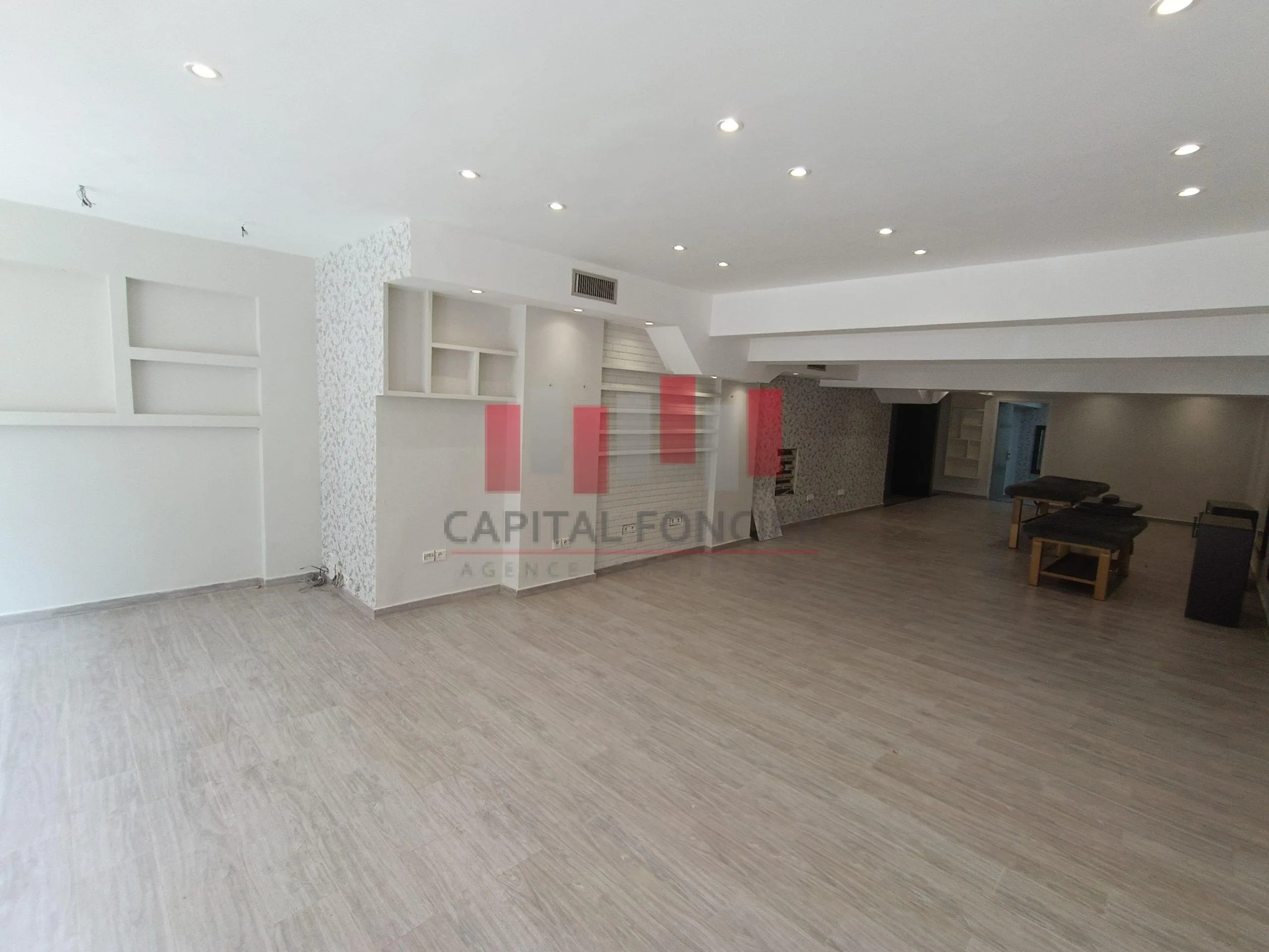 Local commercial premium de 212m2 dans une rue passante à Racine - الدار البيضاء