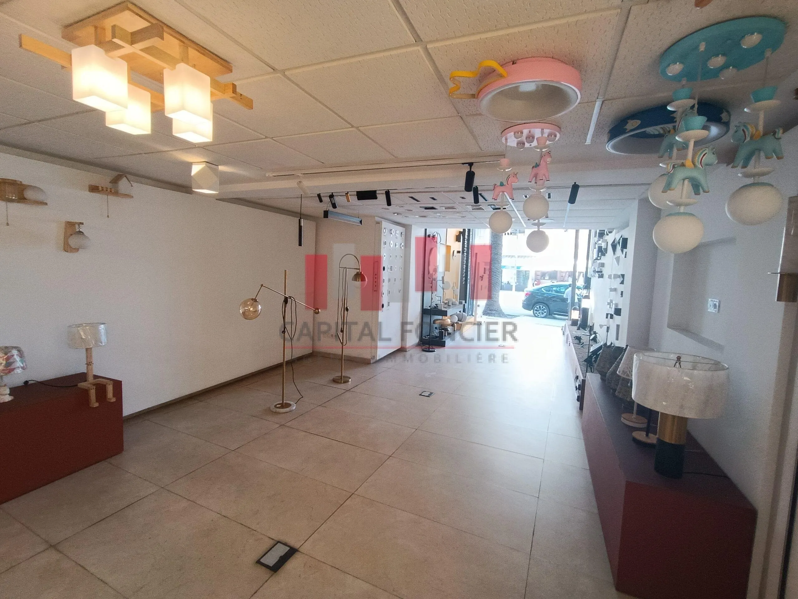 Local commercial de 136m2 à la vente Bd Yacoub Mansour - الدار البيضاء