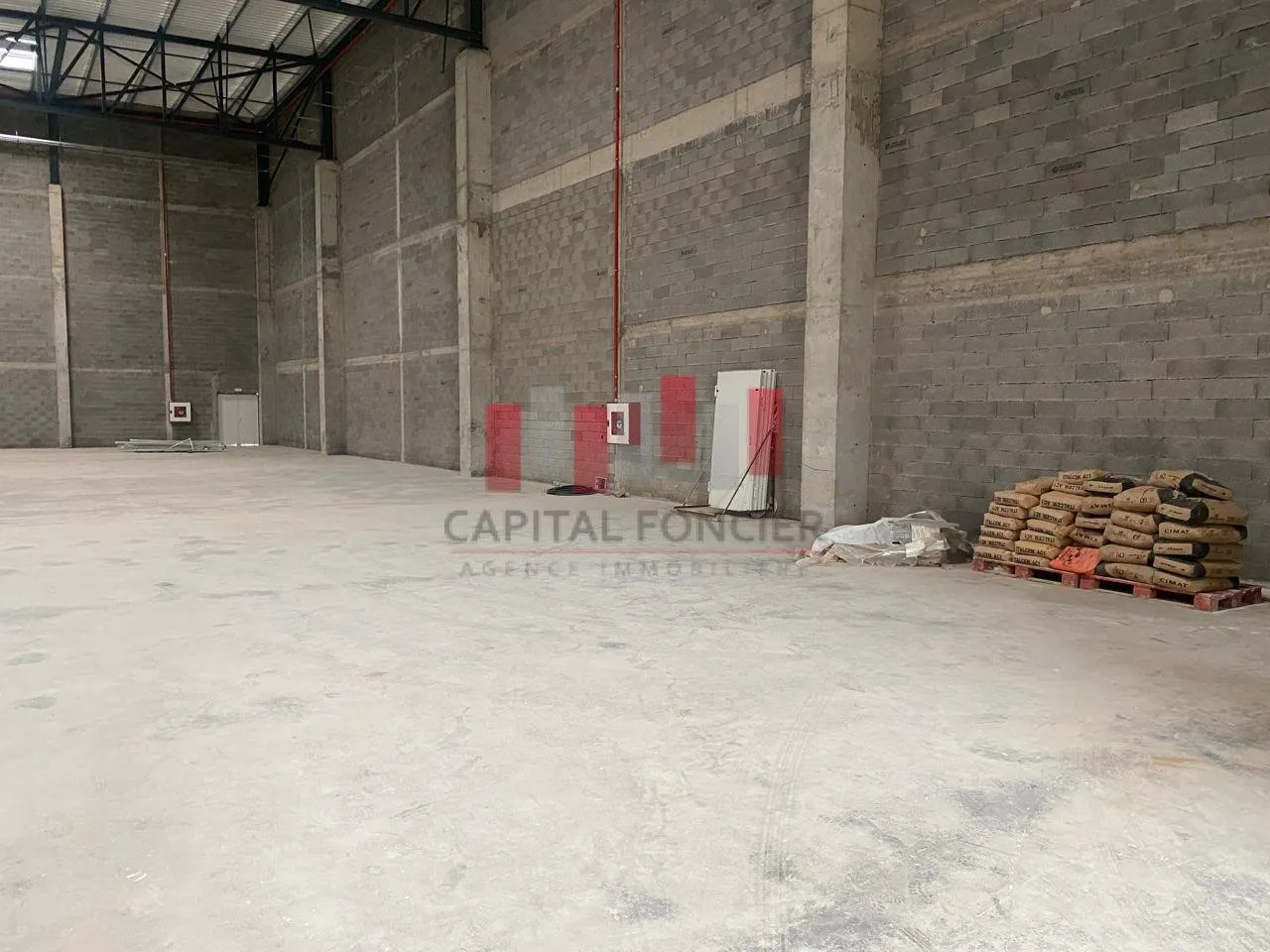 Hangar industriel neuf aux normes internationales  de 1.900 m de surface utile a la location a ain sebaa - الدار البيضاء (2)