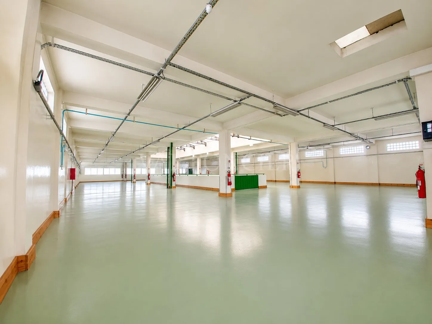 Location plateau industriel moderne 2000m2, ZI Mohamedia - المحمدية