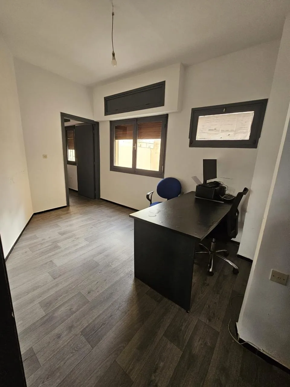 Bel Appartement à louer à usage bureau, très ensoleiller - الرباط (3)
