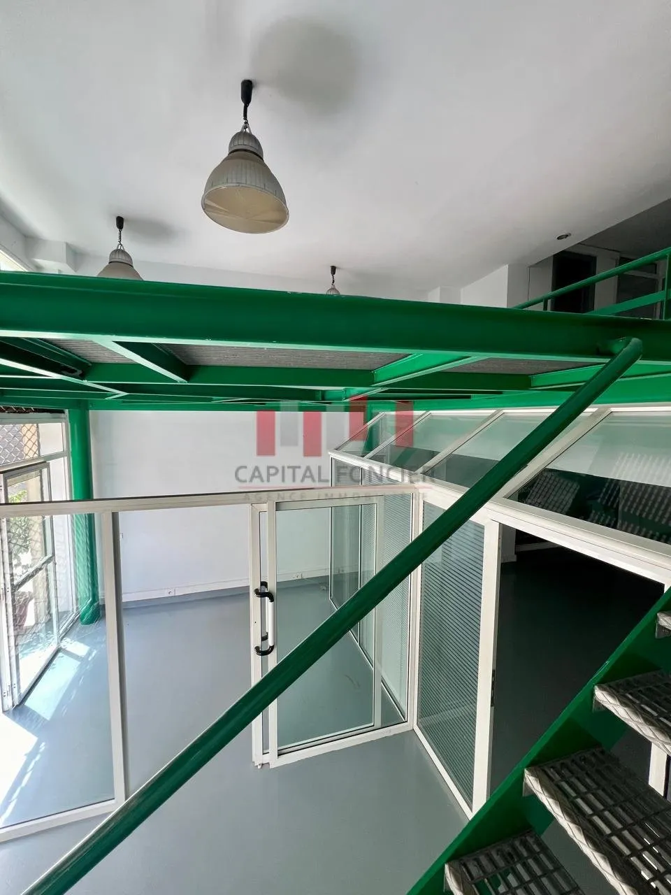 Local commercial de 140m2 à la location Rue d'Alger - الدار البيضاء (4)