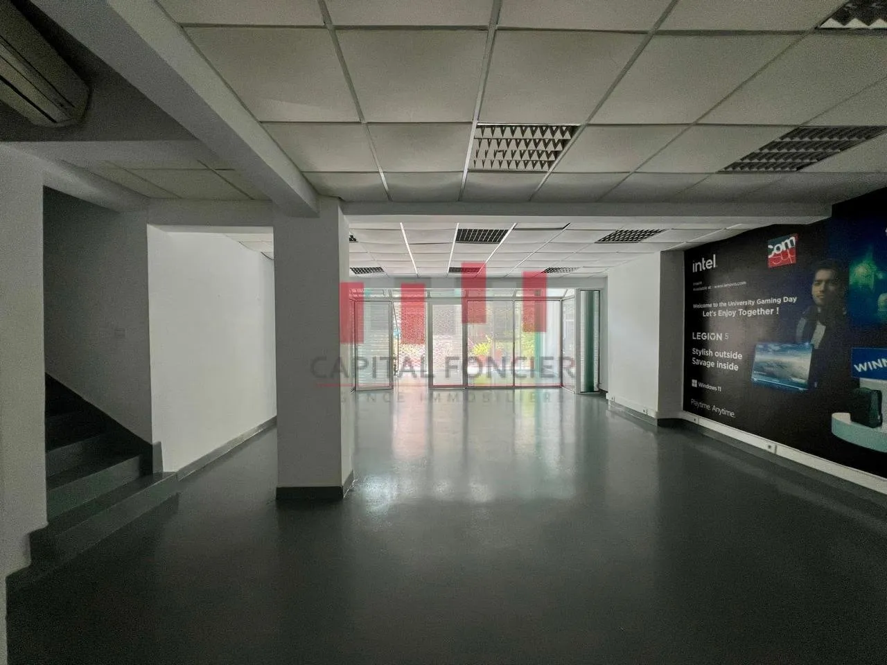 Local commercial de 140m2 à la location Rue d'Alger - الدار البيضاء
