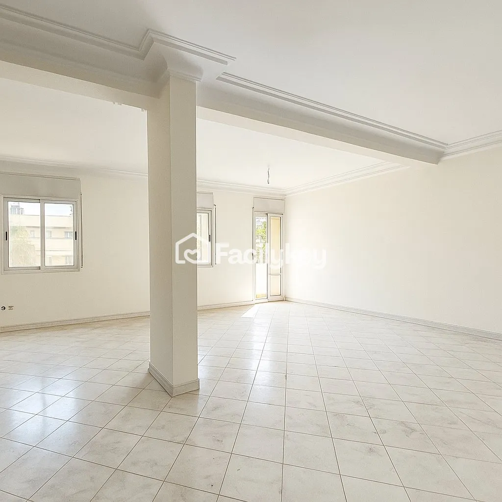 Bureau de 67 m² à Casablanca - الدار البيضاء (2)