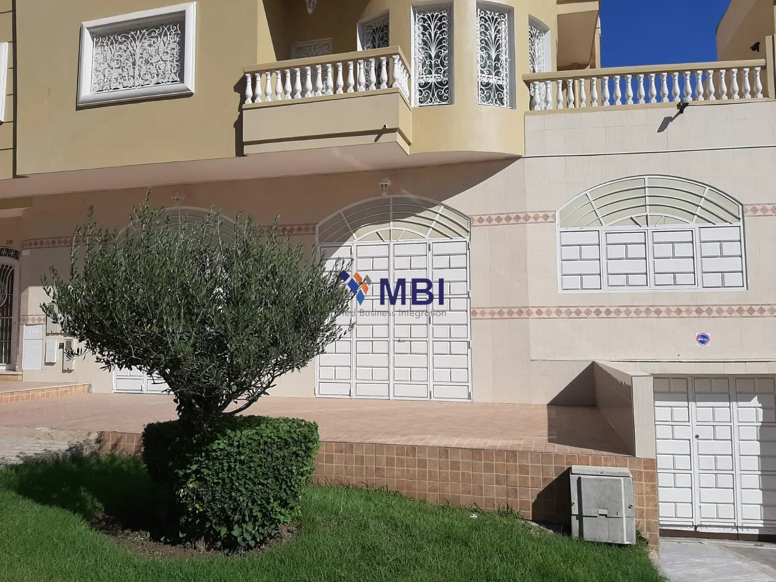 Local commercial à louer L.A.T.1387 - طنجة