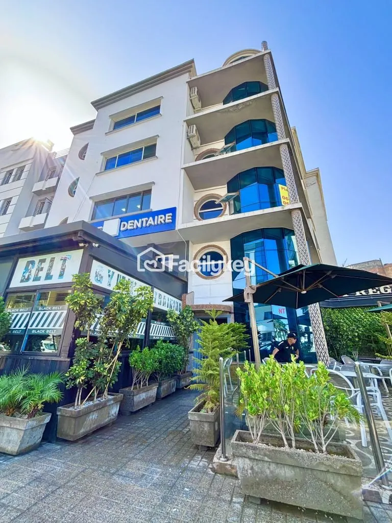 Bureau de 120 m² à Casablanca - الدار البيضاء