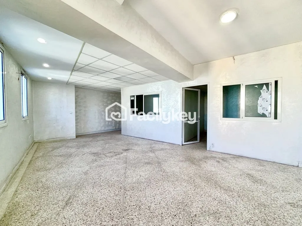 Bureau de 120 m² à Casablanca - الدار البيضاء (3)