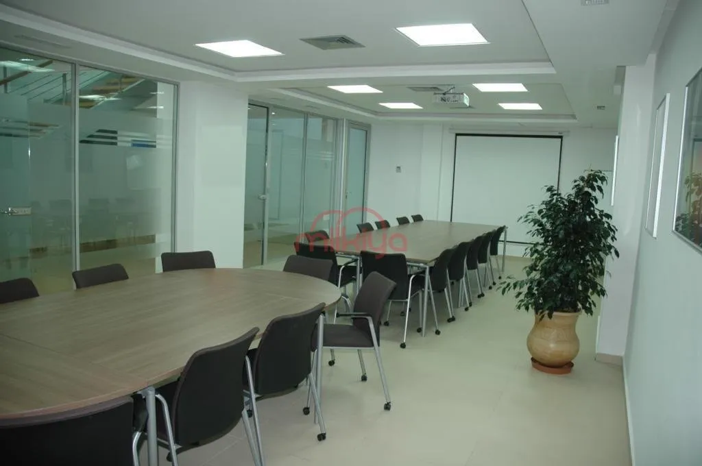 Location Local à Casablanca - الدار البيضاء (4)