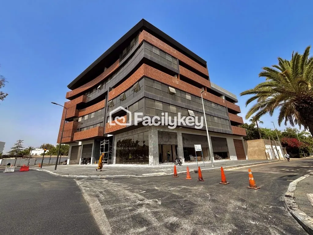 Bureau de 118 m² à Casablanca - الدار البيضاء (2)