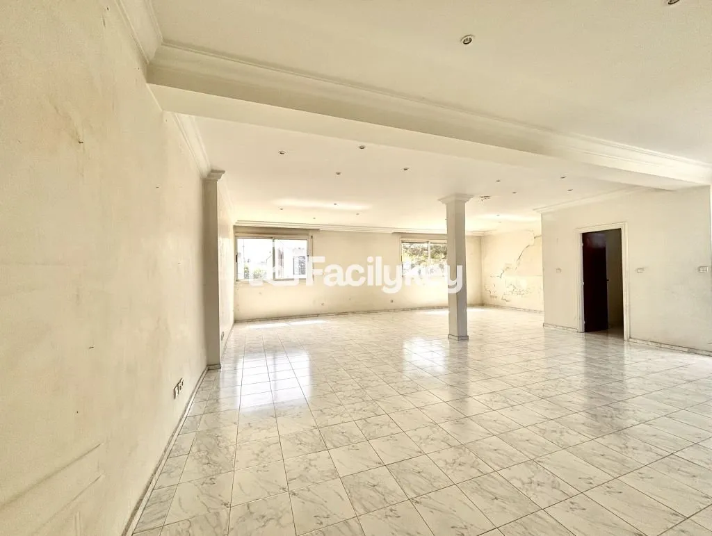 Bureau de 78 m² à Casablanca - الدار البيضاء (2)
