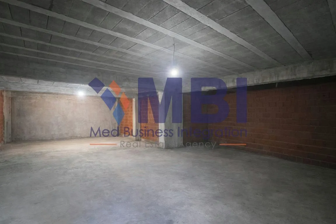 Local Commercial à Louer – Centre Ville- L.C.A.2176 - طنجة (2)