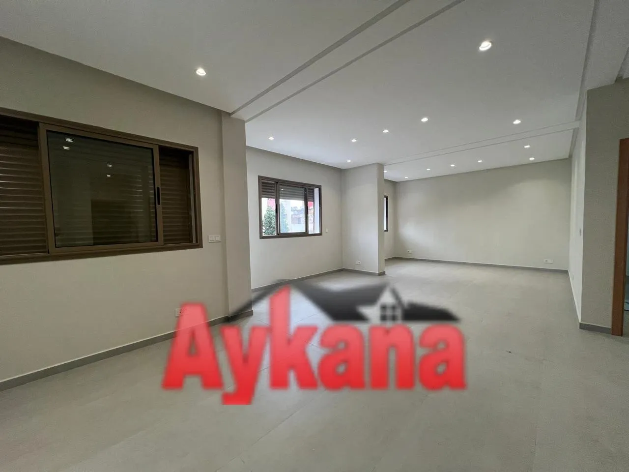 Location Appartement Usage bureau à Témara - تمارة (2)