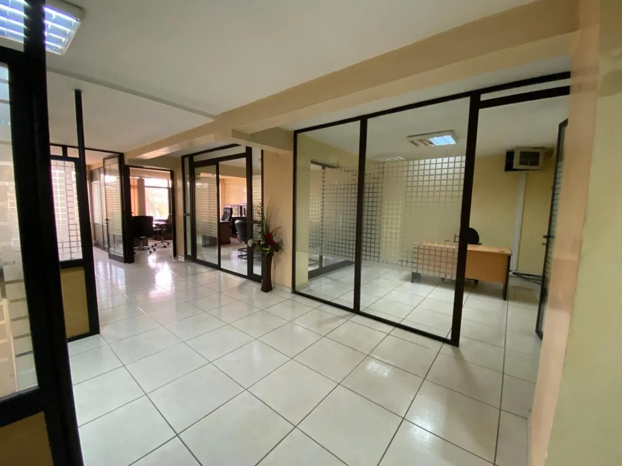 Plateau bureau 210 m² Ibrahim Roudani - الدار البيضاء