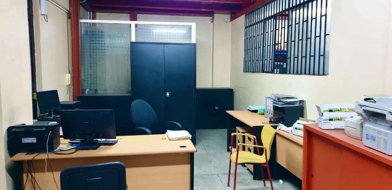 Magasin à louer 160 m² Ibrahim Roudani - الدار البيضاء (2)