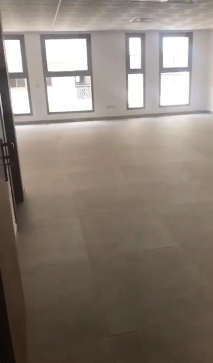 Bureau spacieux open space à louer a hay riad Rabat - الرباط (2)