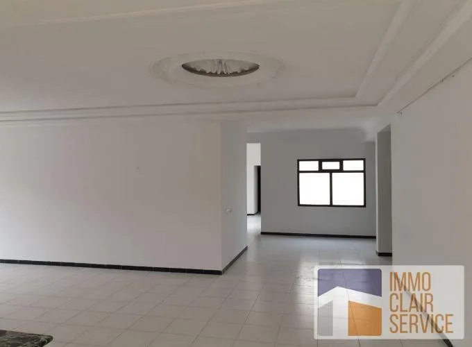 Appartement à usage bureau à louer (Hay Riad) - الرباط (2)