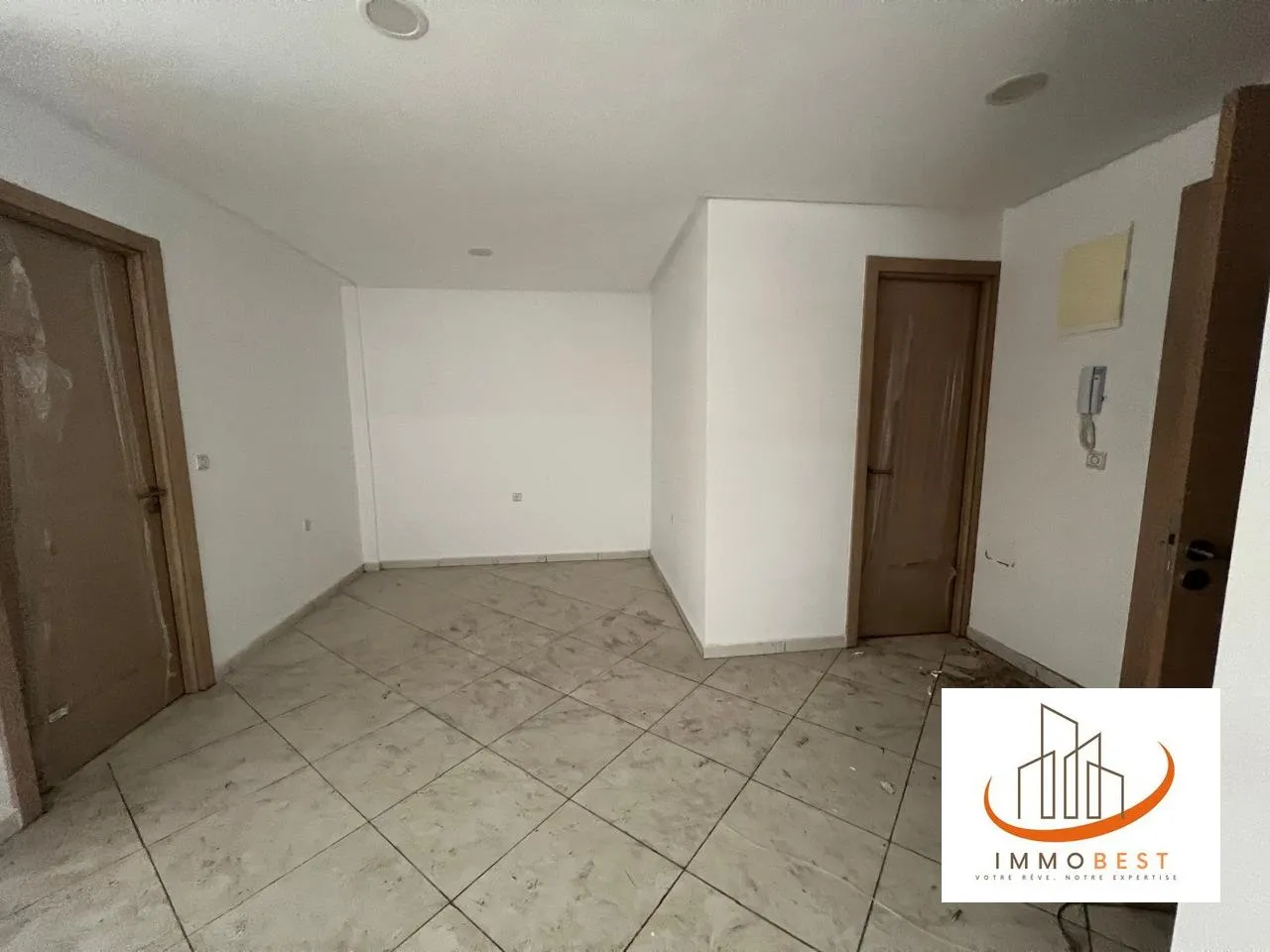 Dar bouazza, location d’un plateau de bureau situé au 1er étage 113 m² - الدار البيضاء (2)