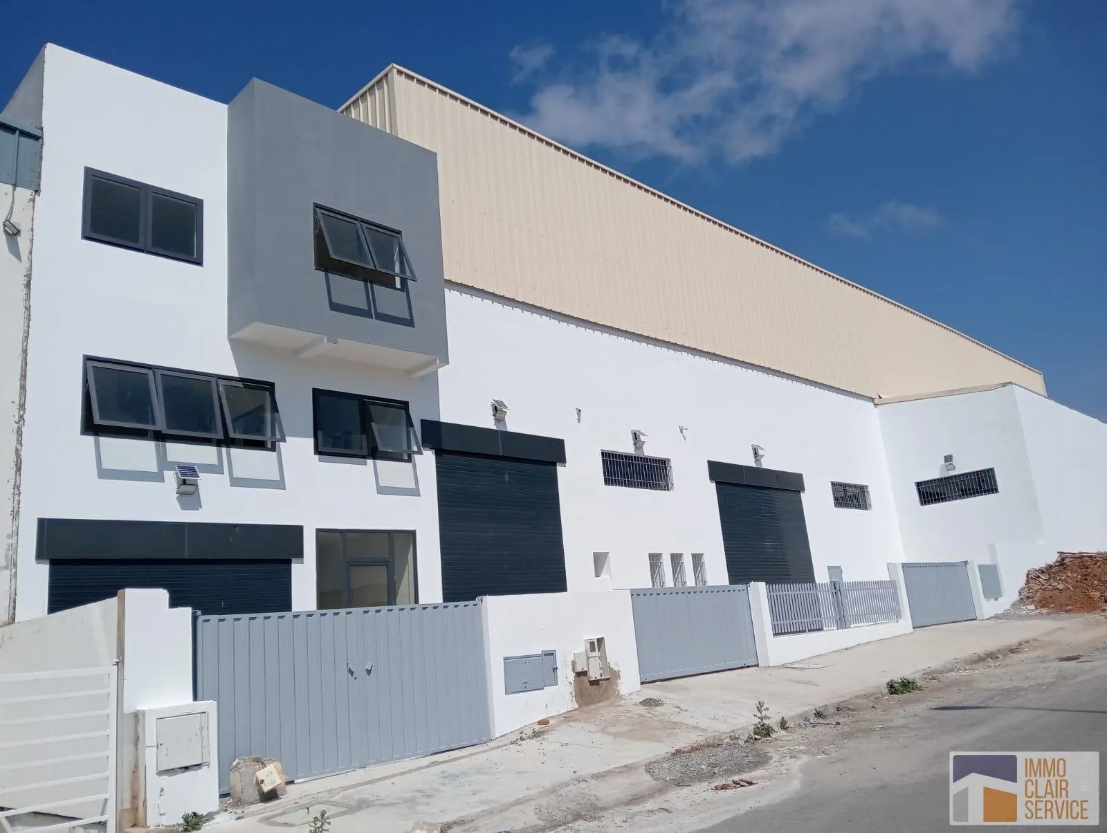 Dépôt bien situé en location à Ain Atiq - تمارة
