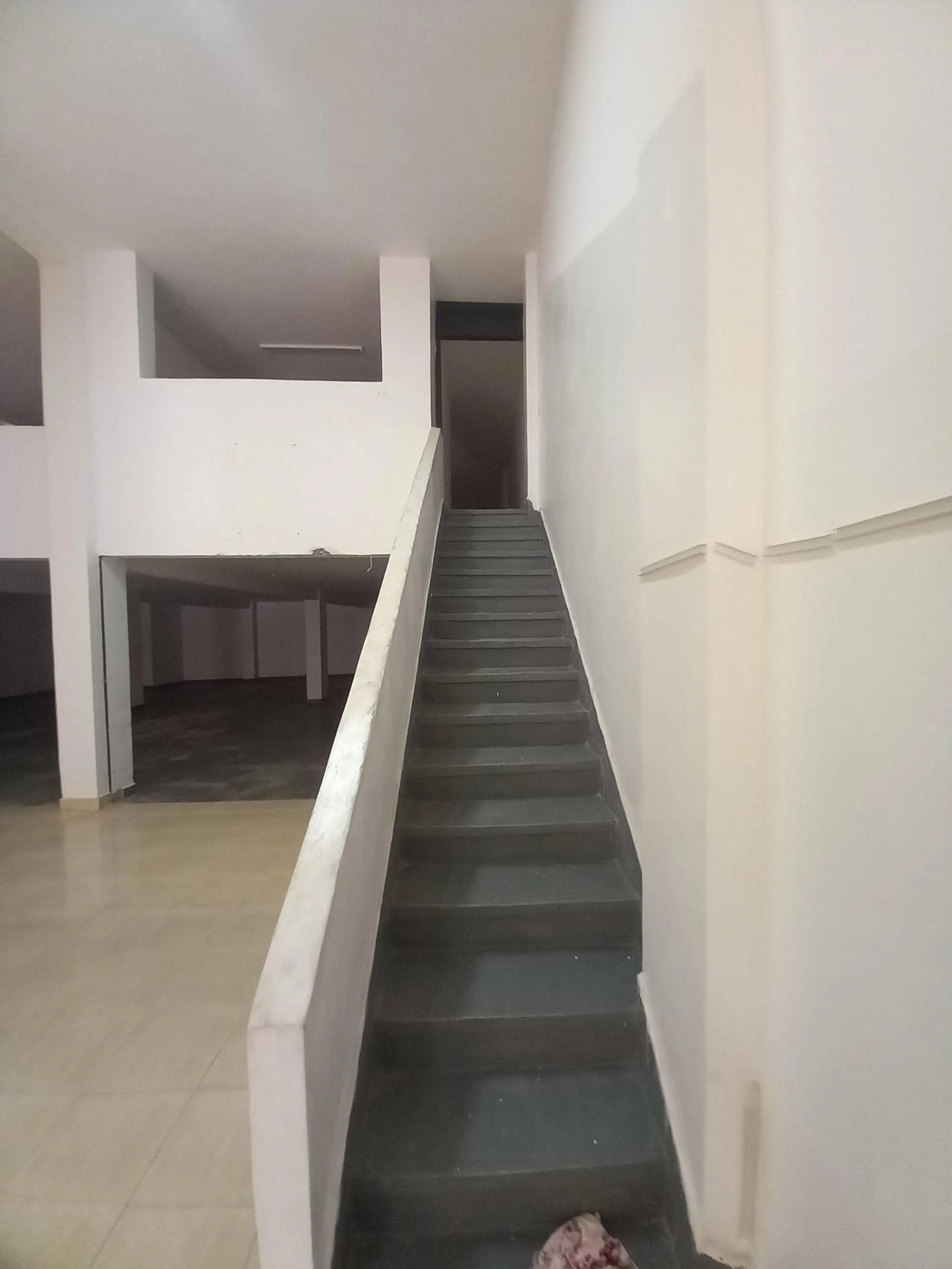 Magasin de 500 m² en location à Boukar - مراكش (2)