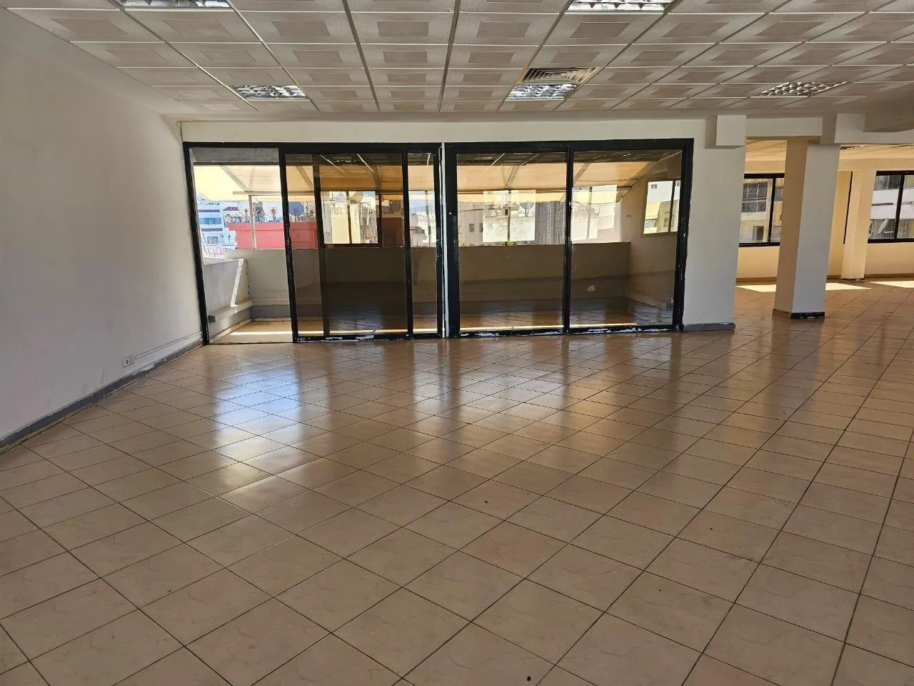 Beau plateau bureau 550mÂ² Ã  louer au Centre villa - الدار البيضاء (4)