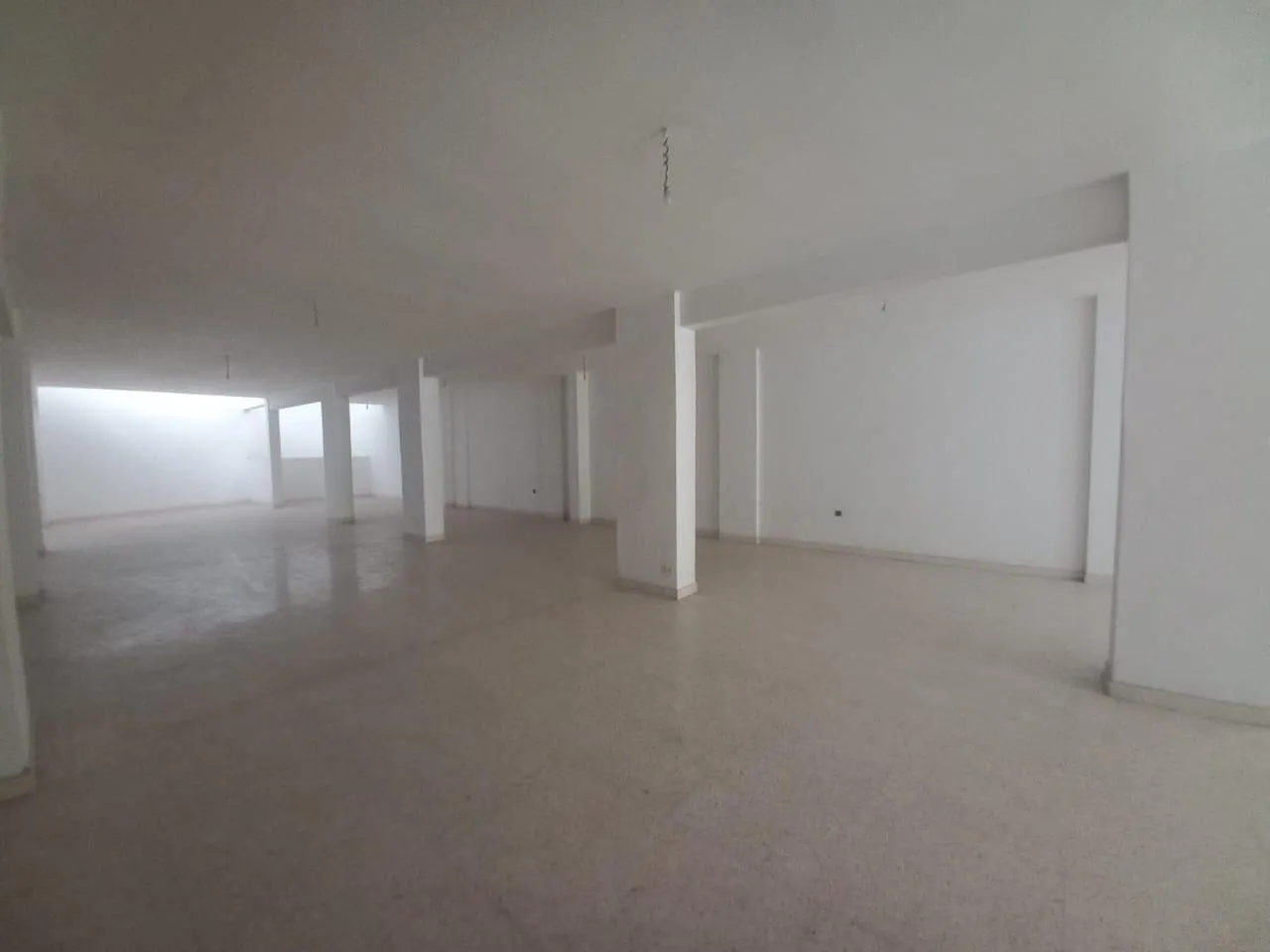 Local commercial en location a Mozart - طنجة (2)