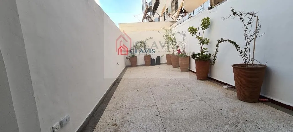 Plateau Bureau sur la Corniche avec terrasse - الدار البيضاء (2)