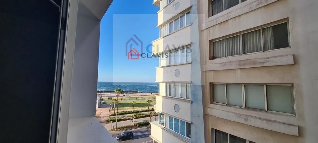 Plateau Bureau sur la Corniche avec terrasse - الدار البيضاء