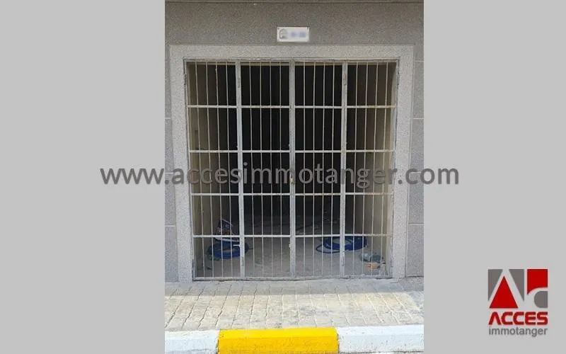 LOCAUX COMMERCIAUX À LOUER - طنجة (3)