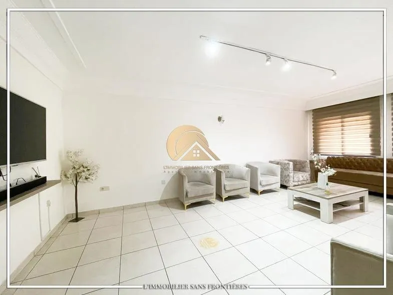Bureau 105m² à louer, Gueliz - مراكش (2)