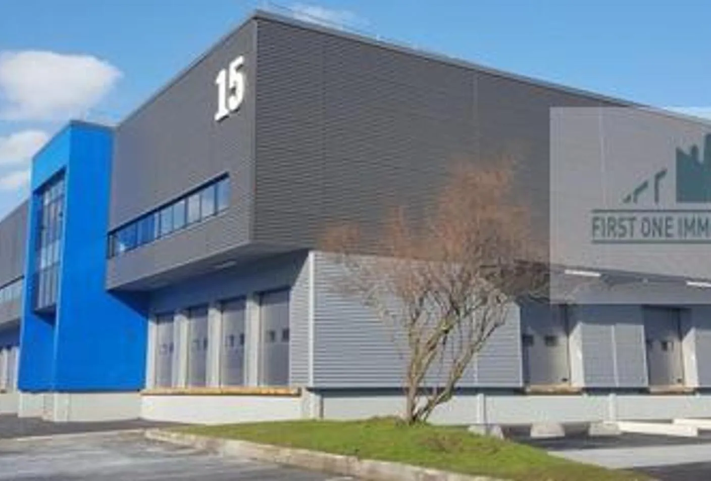 Dépôt logistique 2500 m² avec quai niveleur - الدار البيضاء
