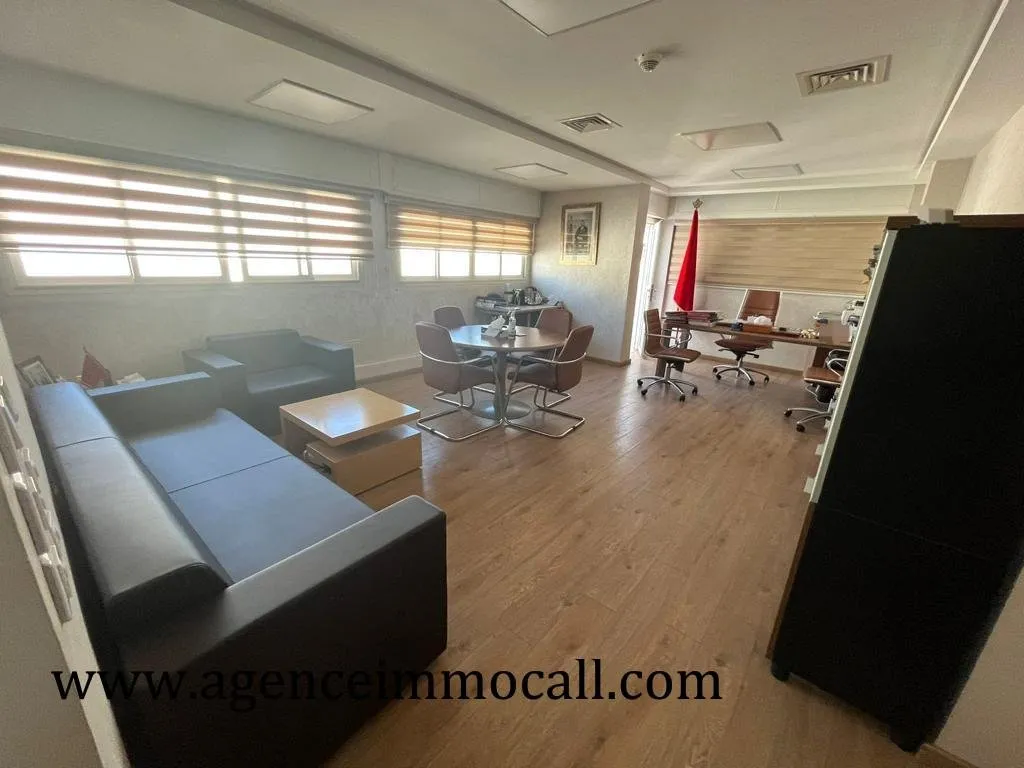 Immeuble de bureaux en location à  Hassan-Rabat - الرباط