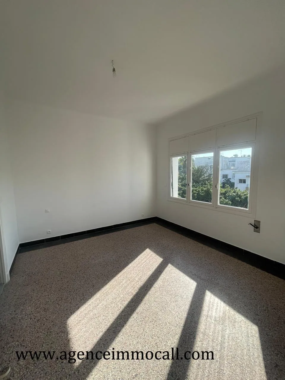 Villa à louer au quartier Hassan-Rabat - الرباط (2)