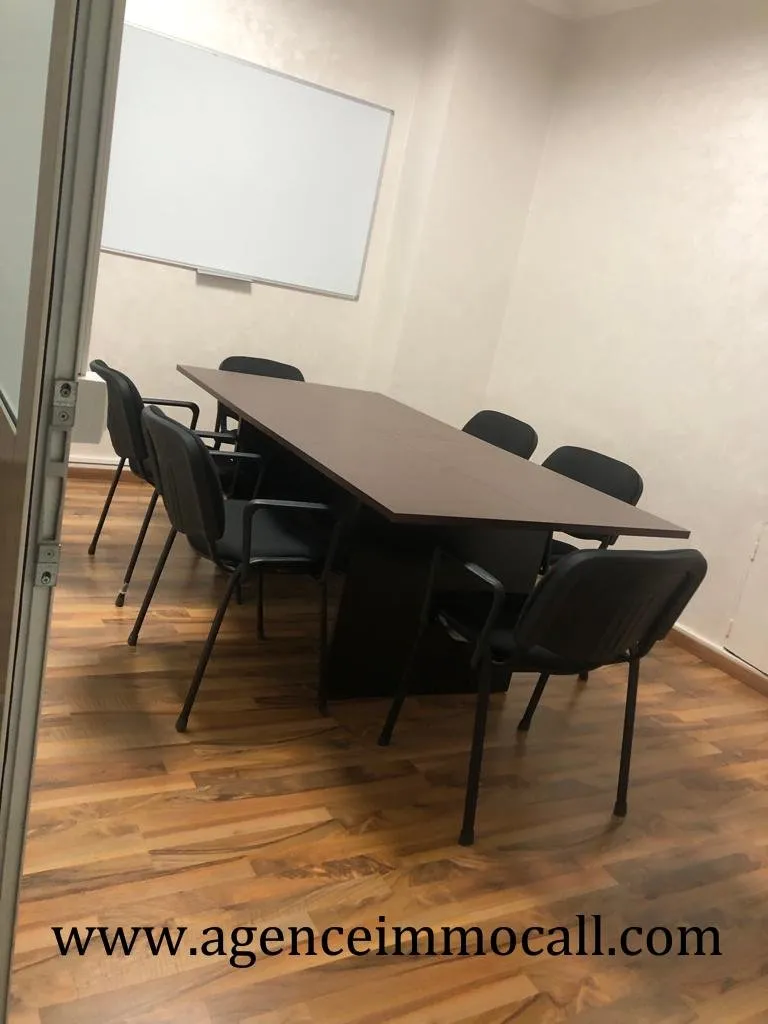 Bureau en location située à Hay Riad - الرباط (3)
