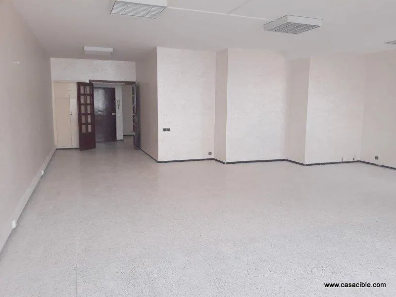 Boulevard Anfa: Bureau à louer. - الدار البيضاء
