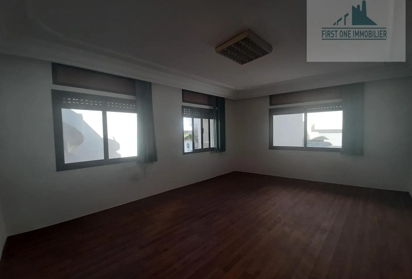 Appartement bureau 130 m² Val fleuri - الدار البيضاء