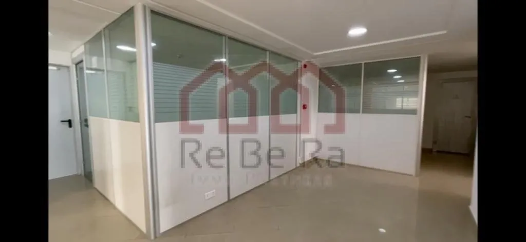 villa plateau de bureau très bien situé à Hay riad - الرباط