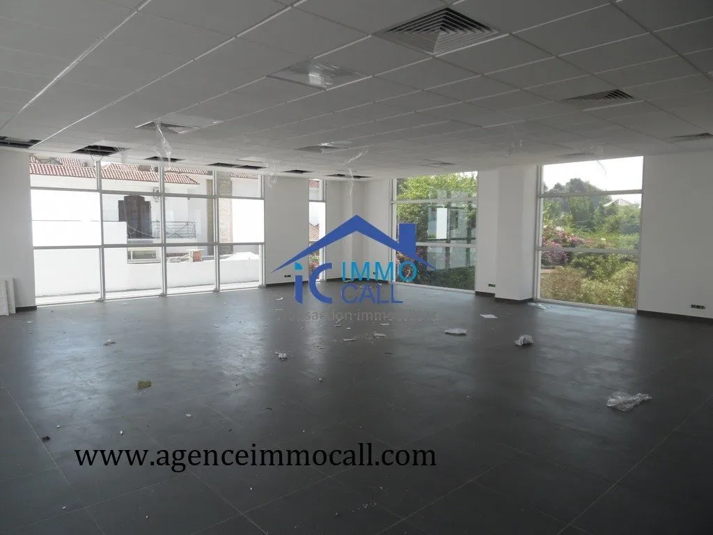 à LOUER un plateau de bureau de 700 m² à HAY RIAD - الرباط (2)