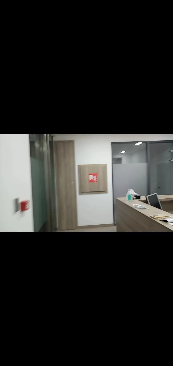 Bureau luxueux et équipé à louer à Hay riad - الرباط (2)