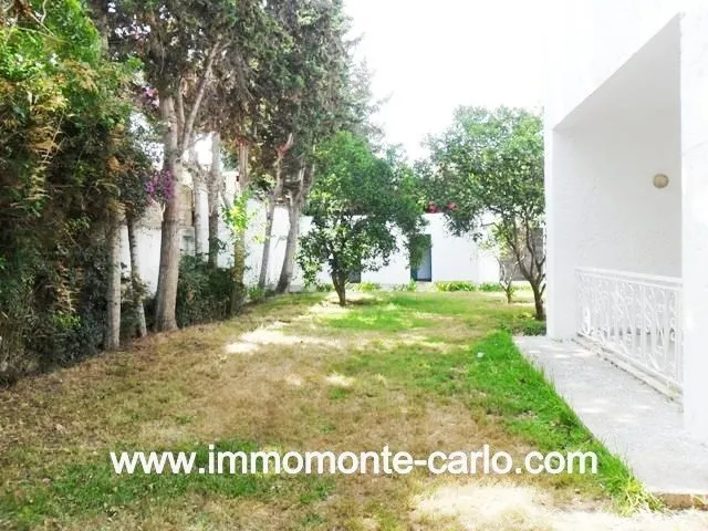 A louer à Rabat villa à usage bureau au quartier Souissi - الرباط (2)