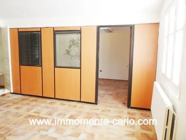 A louer à Rabat villa à usage bureau au quartier Souissi - الرباط (3)