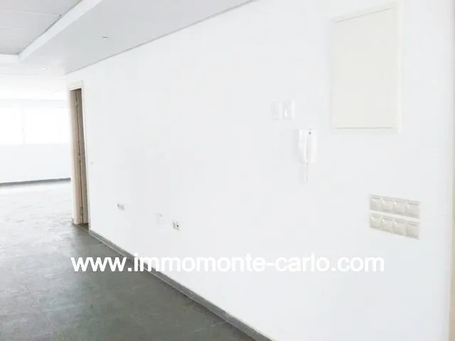 Location Bureaux à Hay Riad Rabat - الرباط (3)