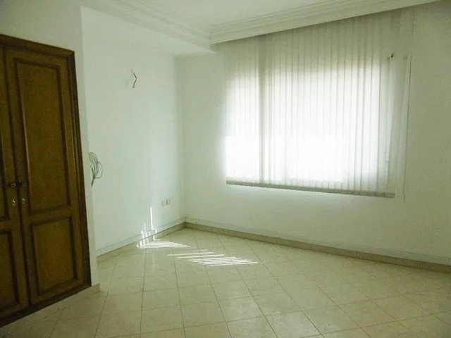 Bureau 110 m² à louer, Maârif Extension, Casablanca - الدار البيضاء (2)