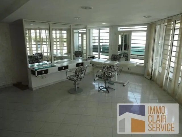 Un local en location sur quartier les hôpitaux de 52m² - الدار البيضاء
